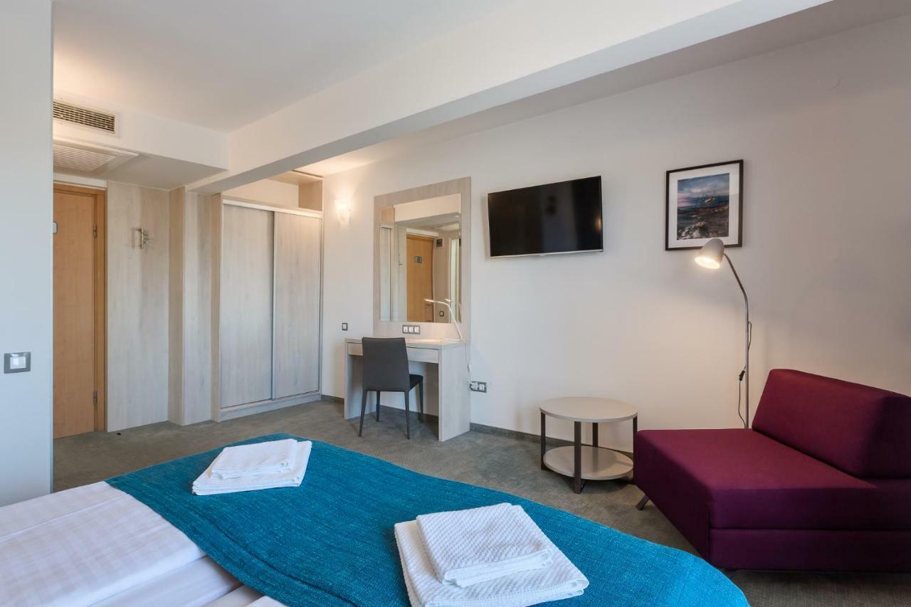 Hotel Πόρετς Εξωτερικό φωτογραφία