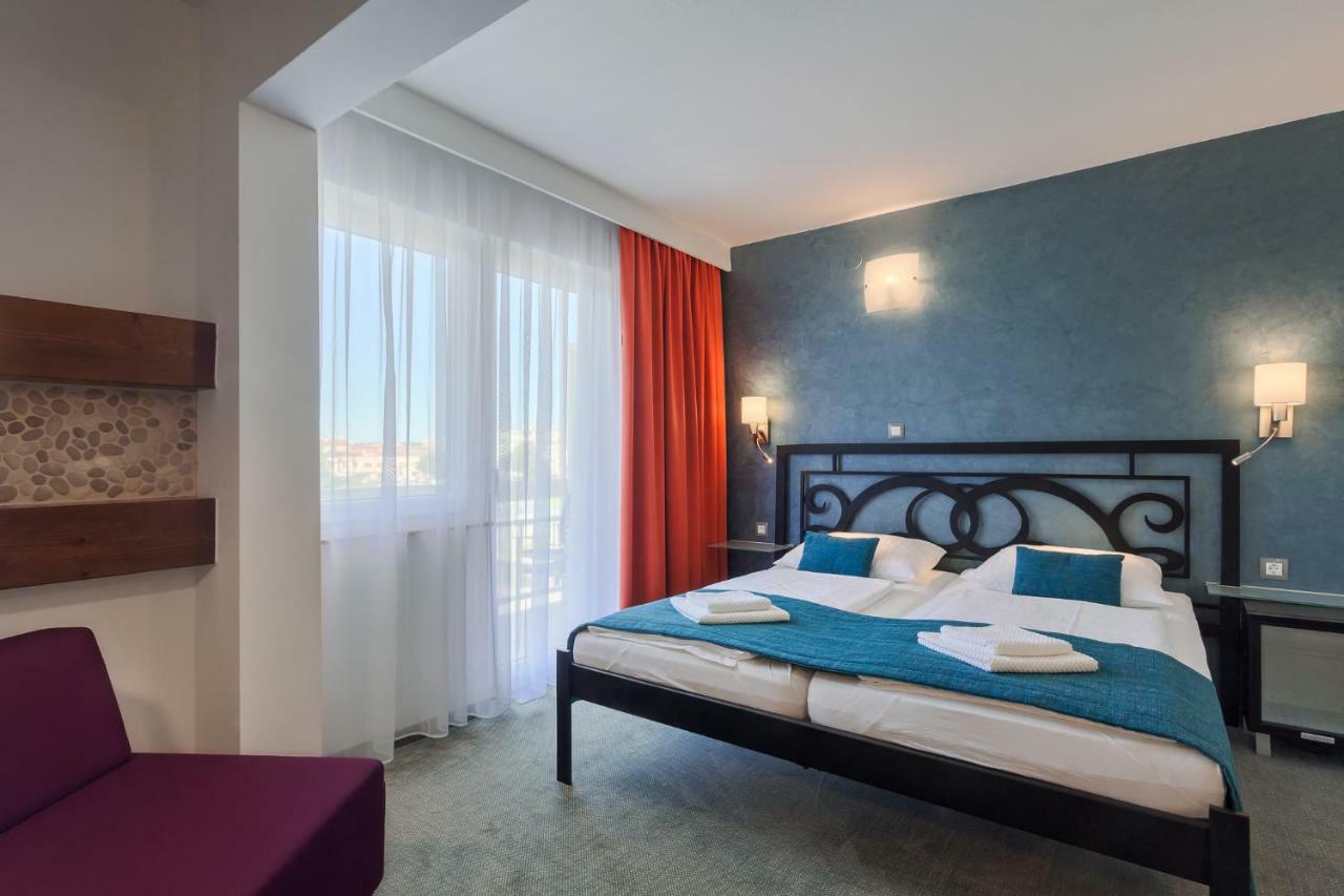 Hotel Πόρετς Εξωτερικό φωτογραφία